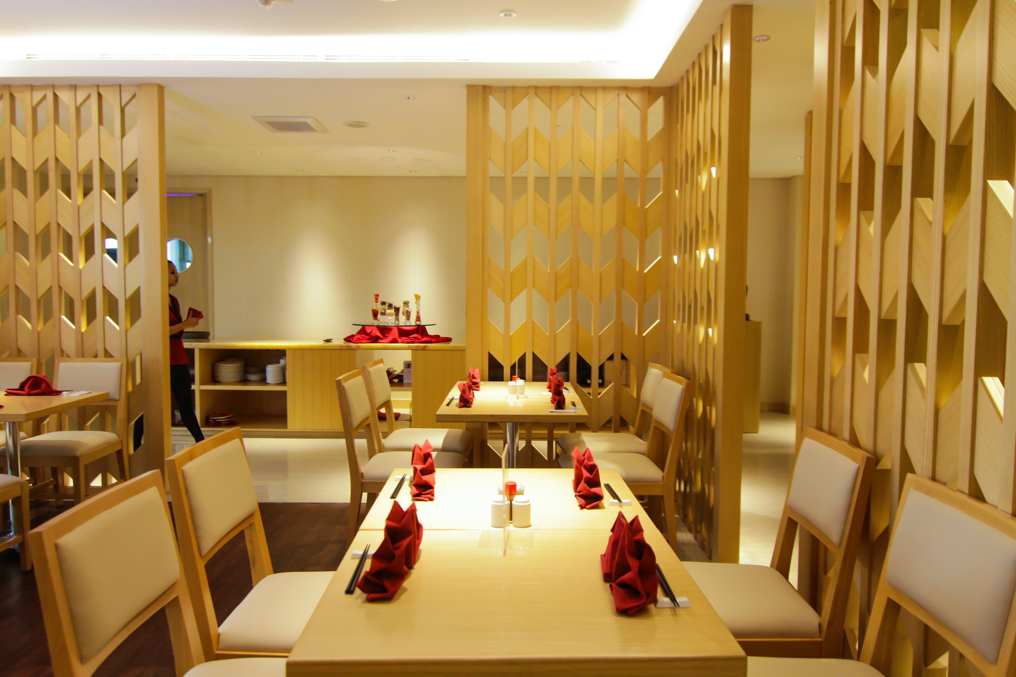 2 restaurants, breakfast, lunch, dinner served; Japanese cuisine