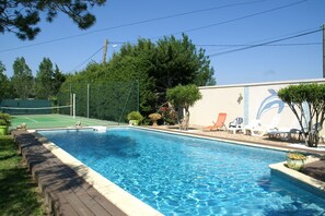 Pool - Holiday Home in Provence with Pool & Tennis (Piolenc)