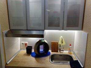 Apartemen | Dapur pribadi | Lemari es, microwave, kompor, dan mesin pencuci piring