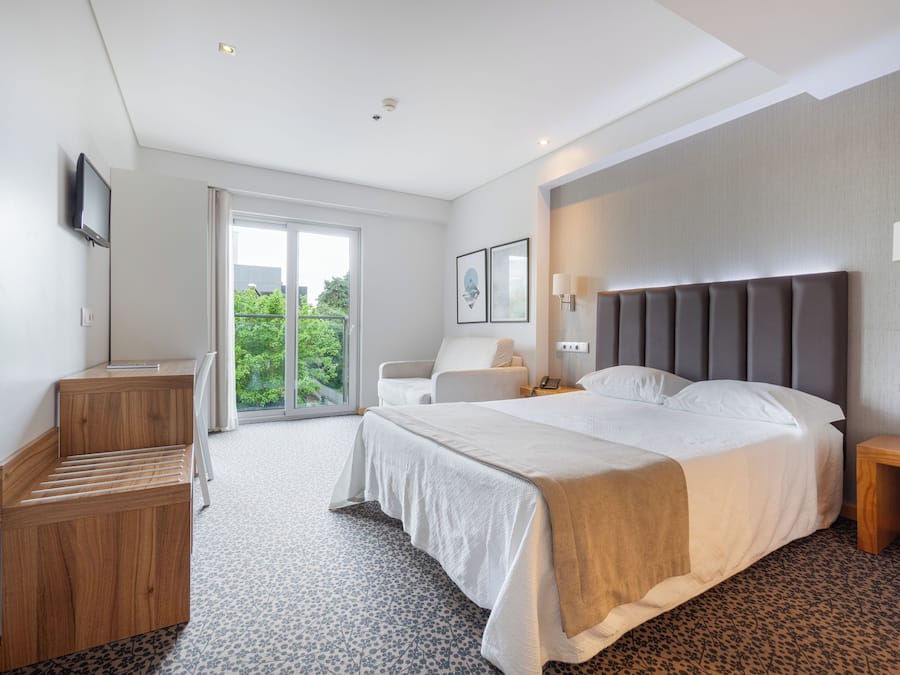 Habitación doble | Escritorio, cortinas blackout, insonorización y wifi gratis