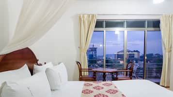 Deluxe Twin Room, City View | City view