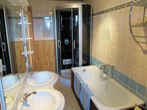 Bathtub