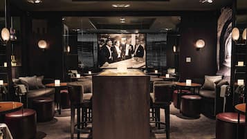 Bar (en la propiedad)