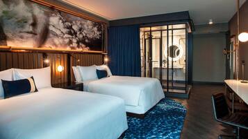 Down duvets, Tempur-Pedic beds, in-room safe, desk