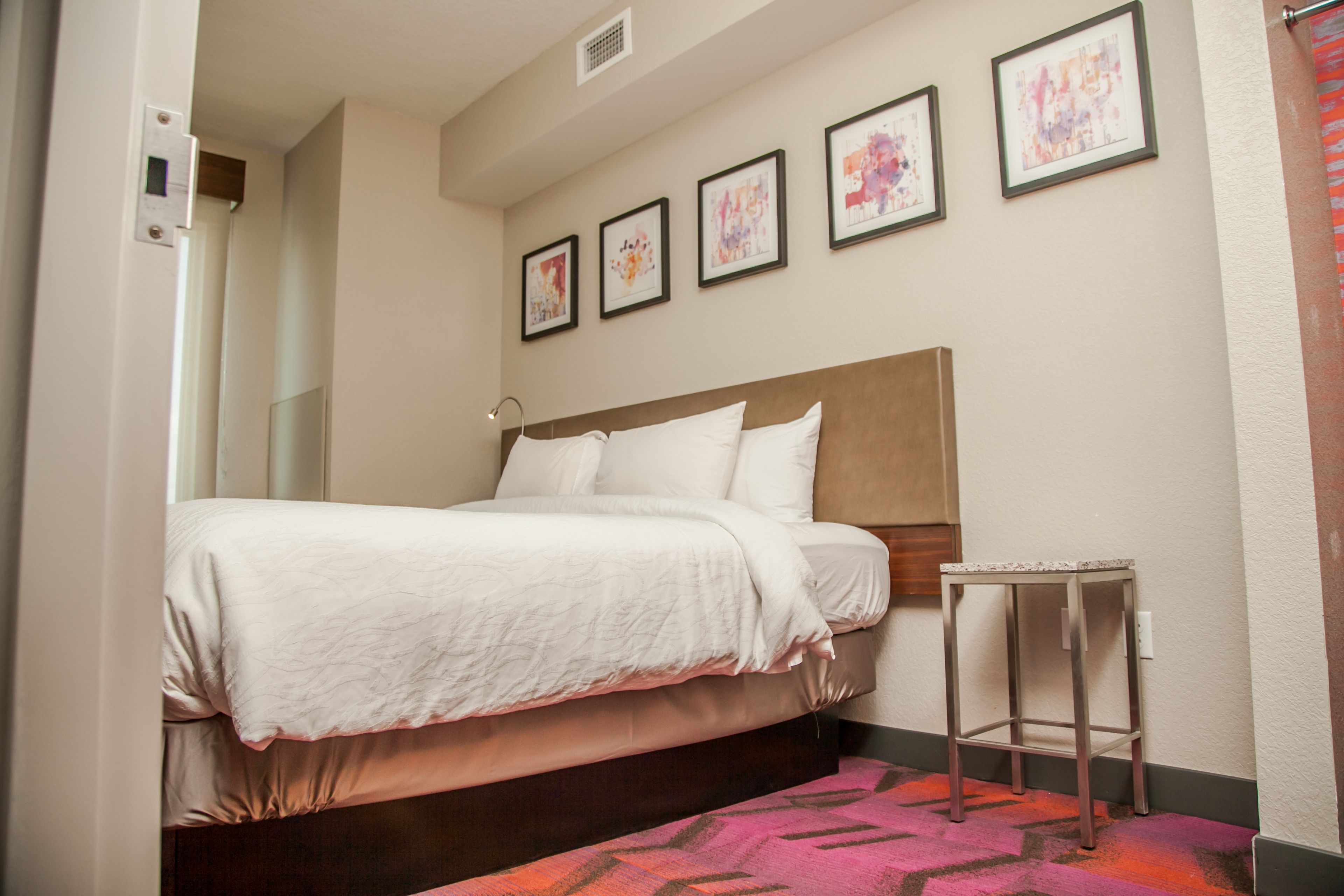 suite, 2 bedrooms, non smoking | 1 bedroom, premium bedding, blackout curtains, iron/ironing board