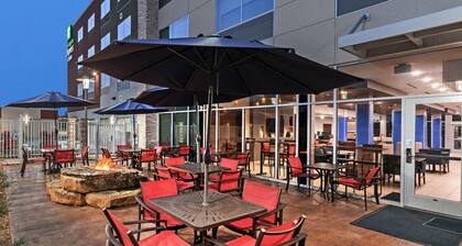 Holiday Inn Express & Suites Brenham South by IHG