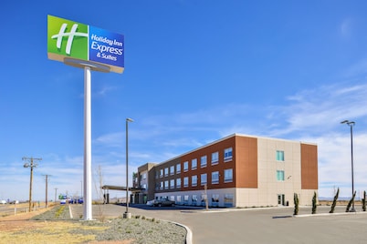 Holiday Inn Express & Suites Van Horn by IHG