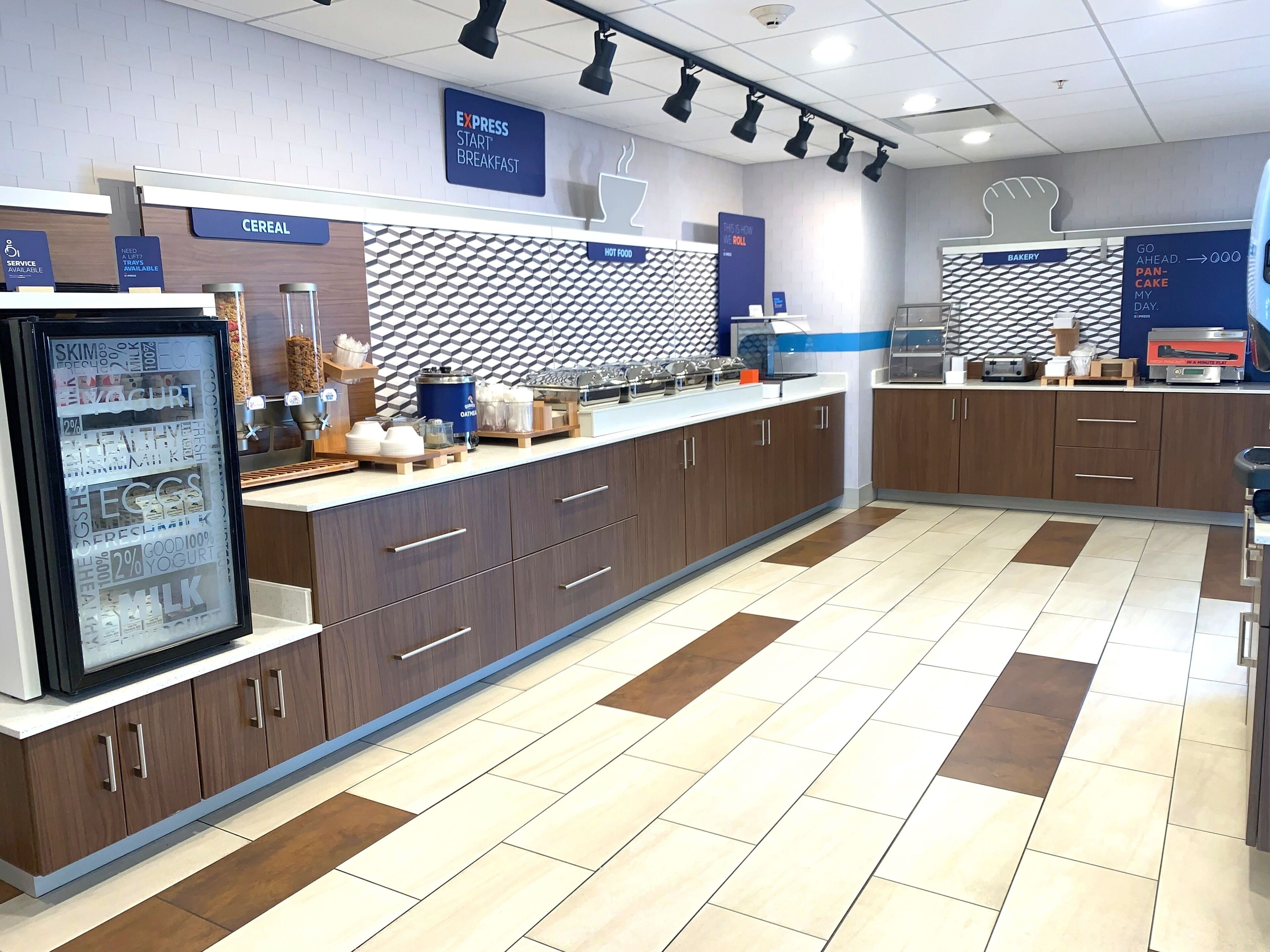 Café da manhã completo grátis todos os dias