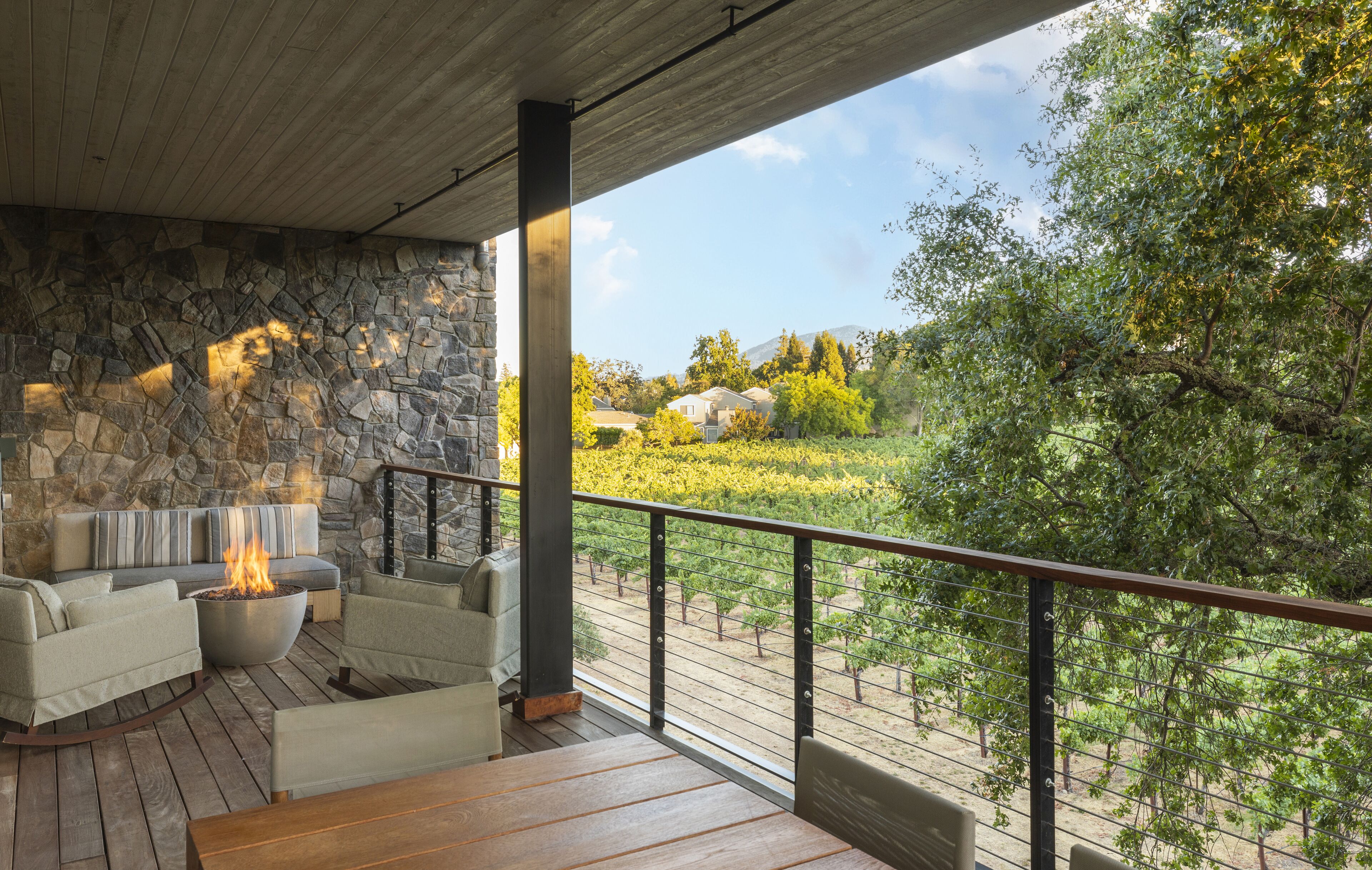 Suite, 1 King-Bett, Blick auf den Weinberg