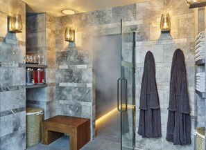 Couples treatment rooms, steam room, body treatments, aromatherapy