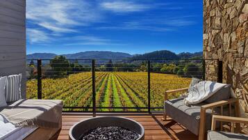 Premium bedding, pillowtop beds, minibar, in-room safe