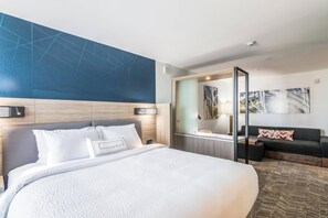 套房, 1 張特大雙人床和 1 張沙發床 | 書桌、遮光布/窗簾、熨斗/熨衣板、免費搖籃/嬰兒床