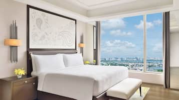 Egyptian cotton sheets, premium bedding, minibar, in-room safe