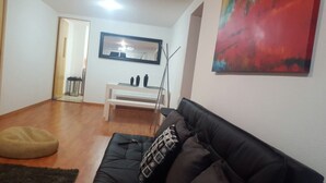 Unclassified image, 2 of 6, button - Departamento Rochester (Mexico City)