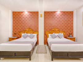 Premium bedding, minibar, in-room safe, iron/ironing board