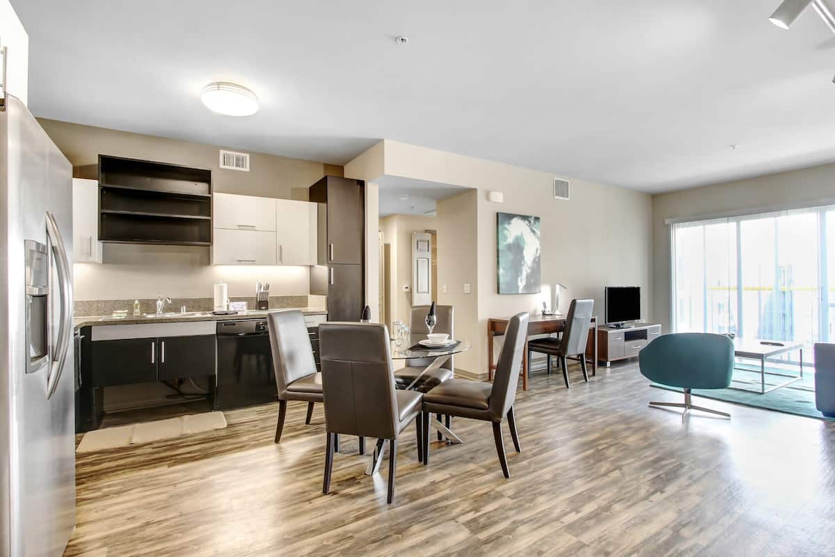 Luxury Apartment, 2 Bedrooms | Living area