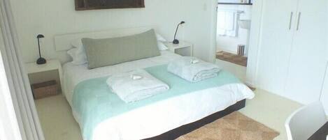 Escriptori i wifi gratuïta