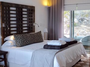 Desk, free WiFi - Agulhas Ocean House (L'Agulhas)
