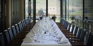 Breakfast and lunch served, garden views  - Clos Malverne Wine Estate Accommodation (Stellenbosch)