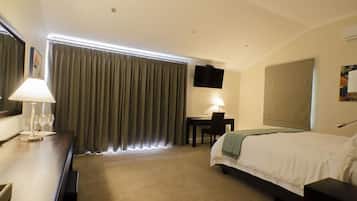 Premium bedding, pillowtop beds, in-room safe, individually furnished