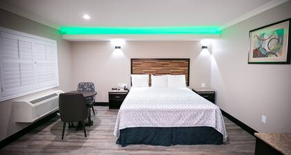 Diamond Bell Inn & Suites