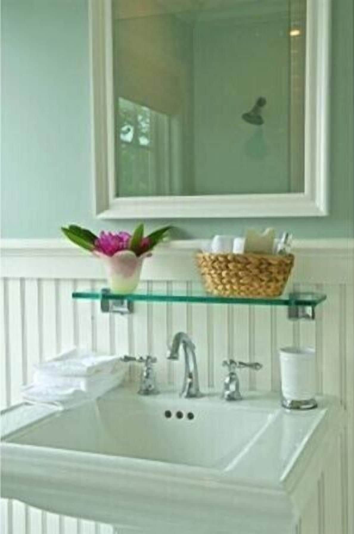 free toiletries, bathrobes, towels