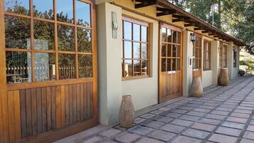 Habitación triple Confort, 1 habitación, vista a la montaña, junto a la montaña | Vista a la montaña