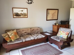 Cottage Comfort | Area keluarga | TV layar datar