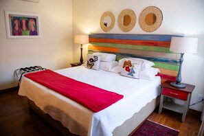 コンフォート アパートメント 1 ベッドルーム | セーフティボックス (室内)、客室ごとに異なる装飾、客室ごとに異なるインテリア、デスク