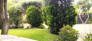 Standardrum - 1 sovrum - icke-rökare - utsikt mot trädgården | Terrass/Patio