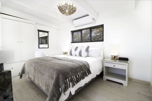 Stórt lúxuseinbýlishús | Rúmföt af bestu gerð, hljóðeinangrun, ókeypis þráðlaus nettenging