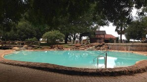 Unclassified image, 2 of 55, button - Makhato 84 Bush Lodge (Bela-Bela)