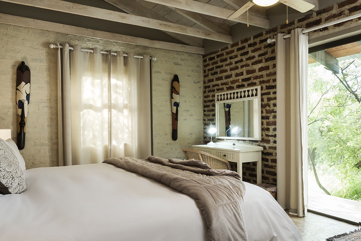 Family Room, 1 Bedroom (Family / Group Rooms) | In-room safe, desk, soundproofing, free WiFi