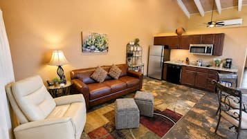 Room, 1 Bedroom | Living area | TV, fireplace