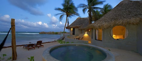 Standaard tweepersoonskamer | Luxe beddengoed, een minibar, een kluis op de kamer