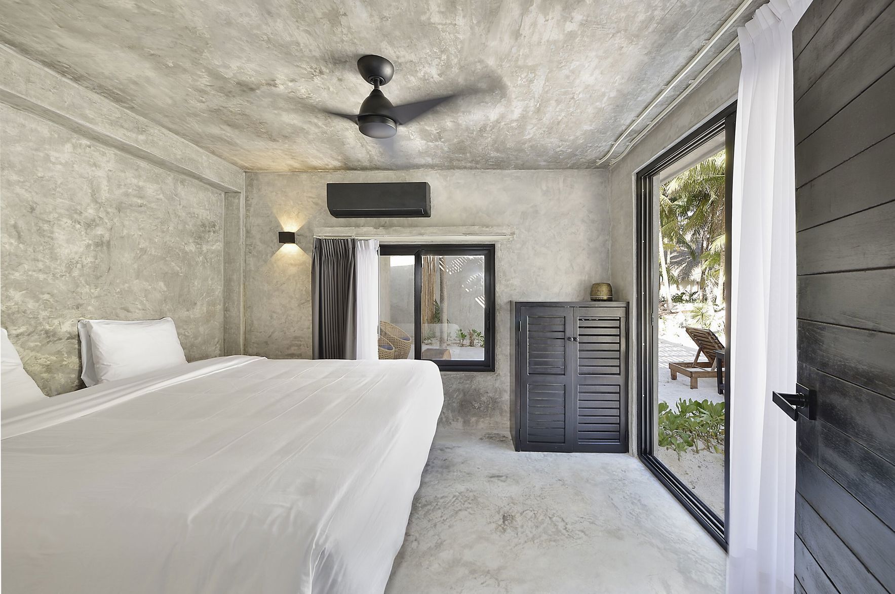 高級寢具、迷你吧、房內夾萬、遮光窗簾/窗簾