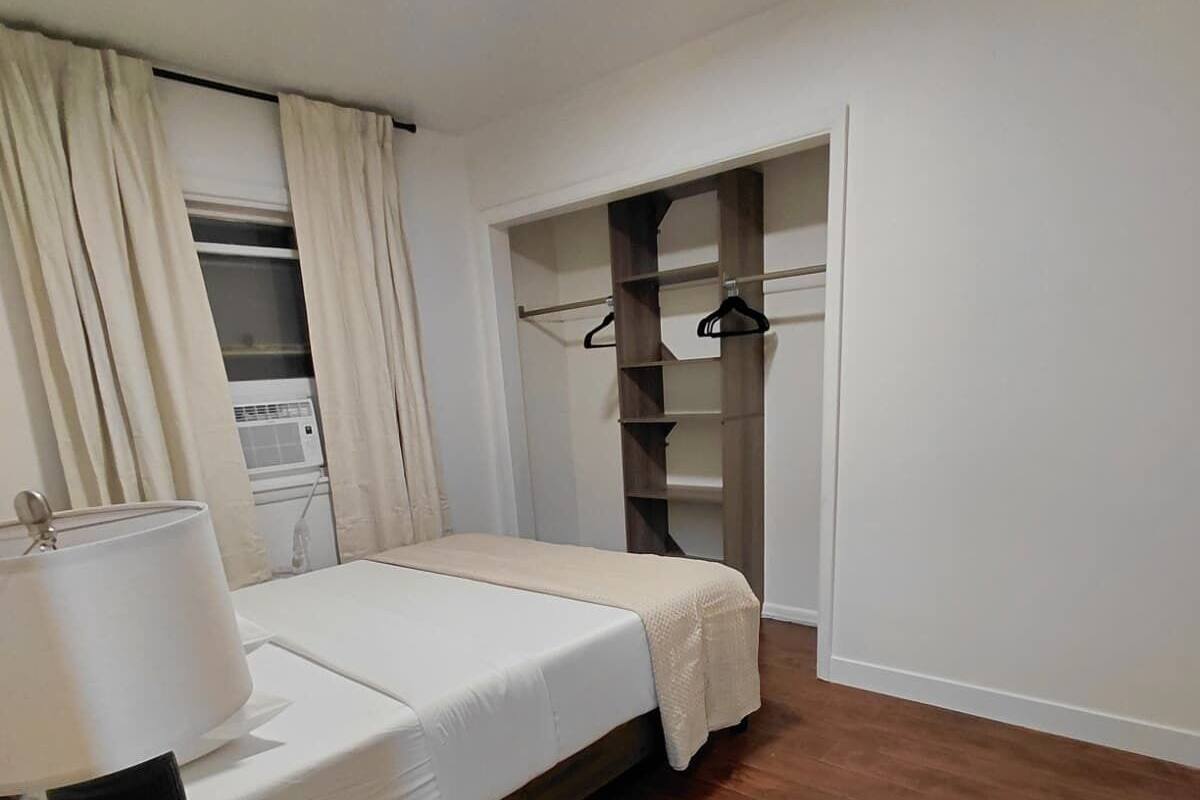 Apartment | Free WiFi, bed sheets