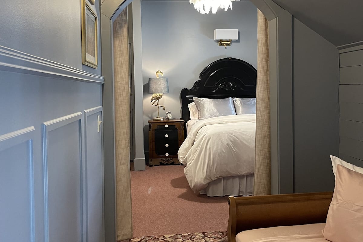 Friendship Suite | Een bureau, gratis wifi, beddengoed