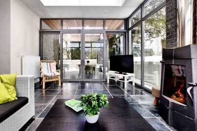 Luxurious Holiday Home in Courtil with bubble bath