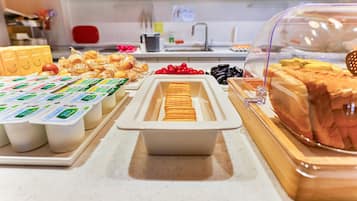 Desayuno continental incluido todos los días