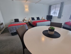 Family Studio (Unit 3) | Living area | Flat-screen TV, DVD player