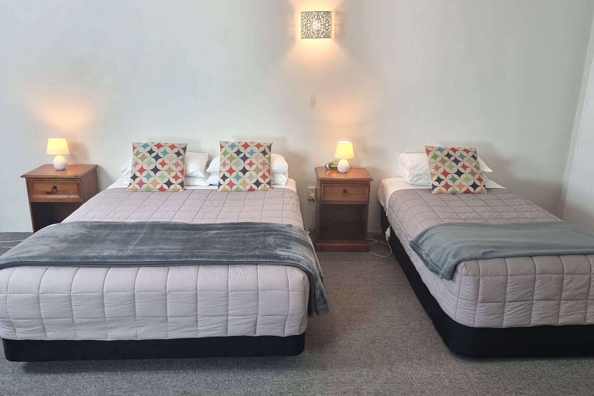 Family Studio (Unit 2) | Iron/ironing board, free cribs/infant beds, free WiFi