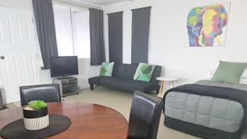 Huoneisto, 1 makuuhuone (Unit 5) | Silitysrauta/-lauta, ilmaiset vauvansängyt, ilmainen Wi-Fi