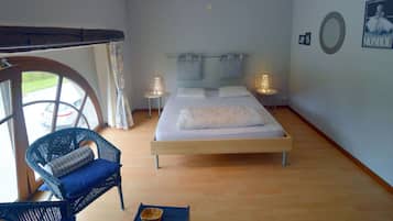 5 quartos, ferros/tábuas de passar roupa, Wi-Fi