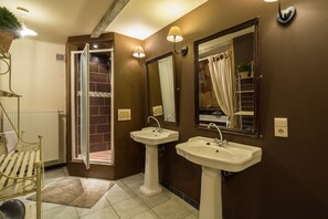 Bathtub