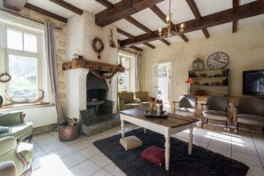 Smart TV, fireplace, DVD player, foosball