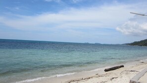 Na praia