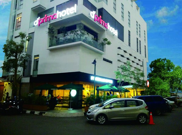 Front of property - d'primahotel Melawai Blok M (Jakarta)