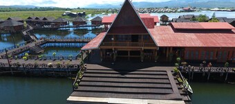 黃金島小屋南潘飯店