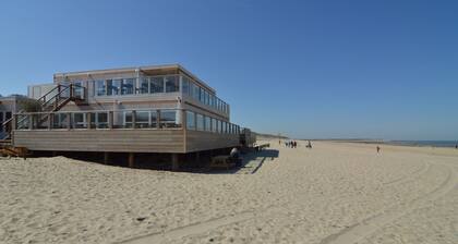 Holiday Home in Nieuwvliet near Beach